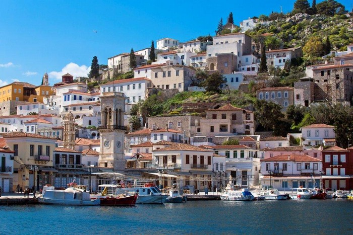 Πάσχα: Οι 5 ιδανικοί προορισμοί & τα έθιμά τους | proorismoi.gr